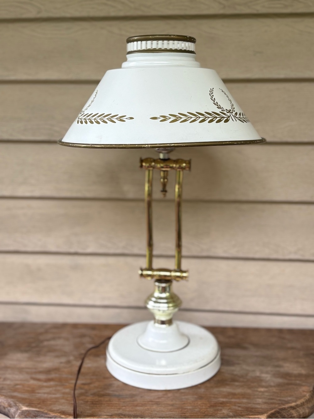 VTG Toleware table lamp features a white-painted metal shade